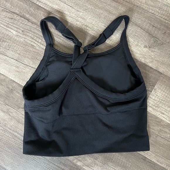 Alo Yoga Tank - Picture 3 of 3